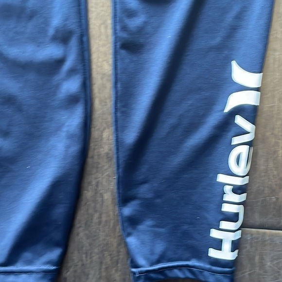 Hurley girls leggings, navy blue stretchy size 14/16, comfy workout pants - Picture 2 of 7